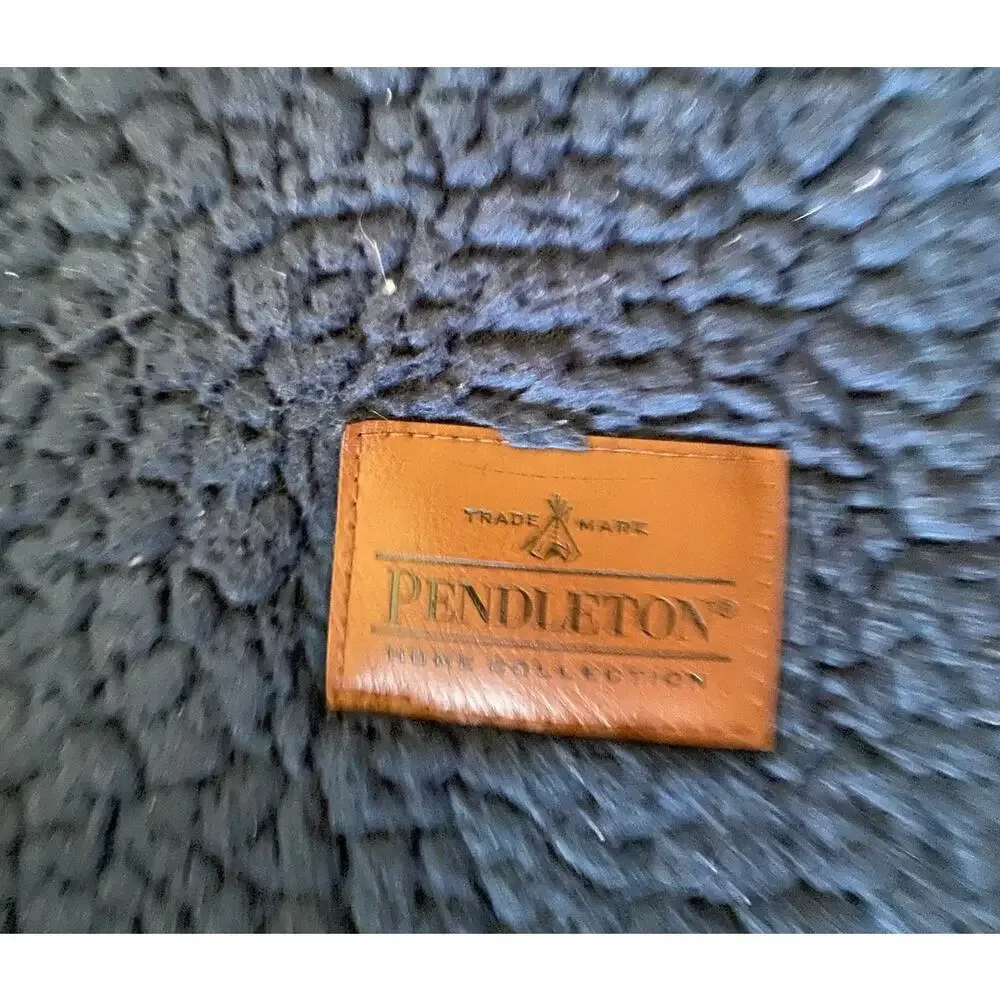 Pendleton Reversible Plush Throw Grand Canyon 91" x 128" King Size Comforter - Picture 5 of 5